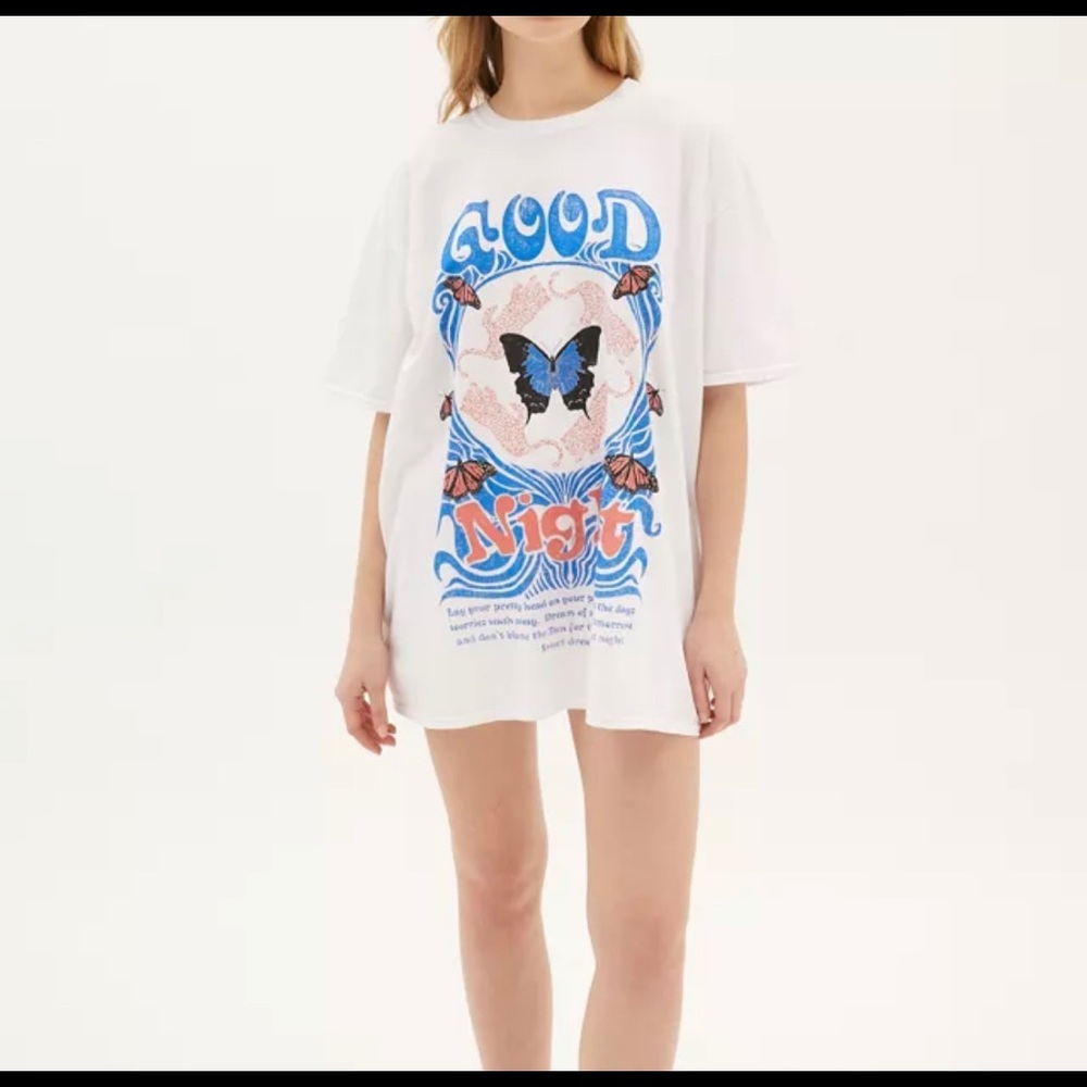 🤍Project Social t shirt urban outfitters🤍
